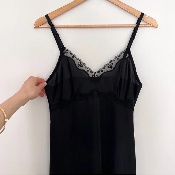 Black lace trim mesh silky chemise slip dress, size M-L 🖤 - Picture 3 of 9